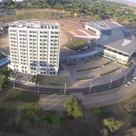 President Hotel At Umodzi Park Lilongwe Ngoại thất bức ảnh