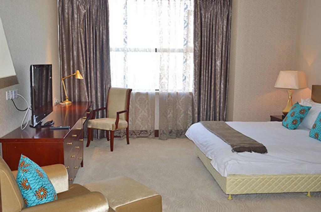 President Hotel At Umodzi Park Lilongwe Phòng bức ảnh