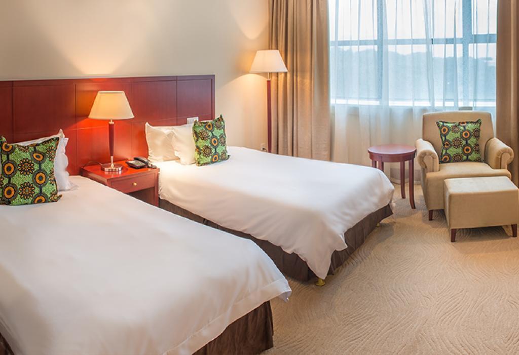 President Hotel At Umodzi Park Lilongwe Phòng bức ảnh