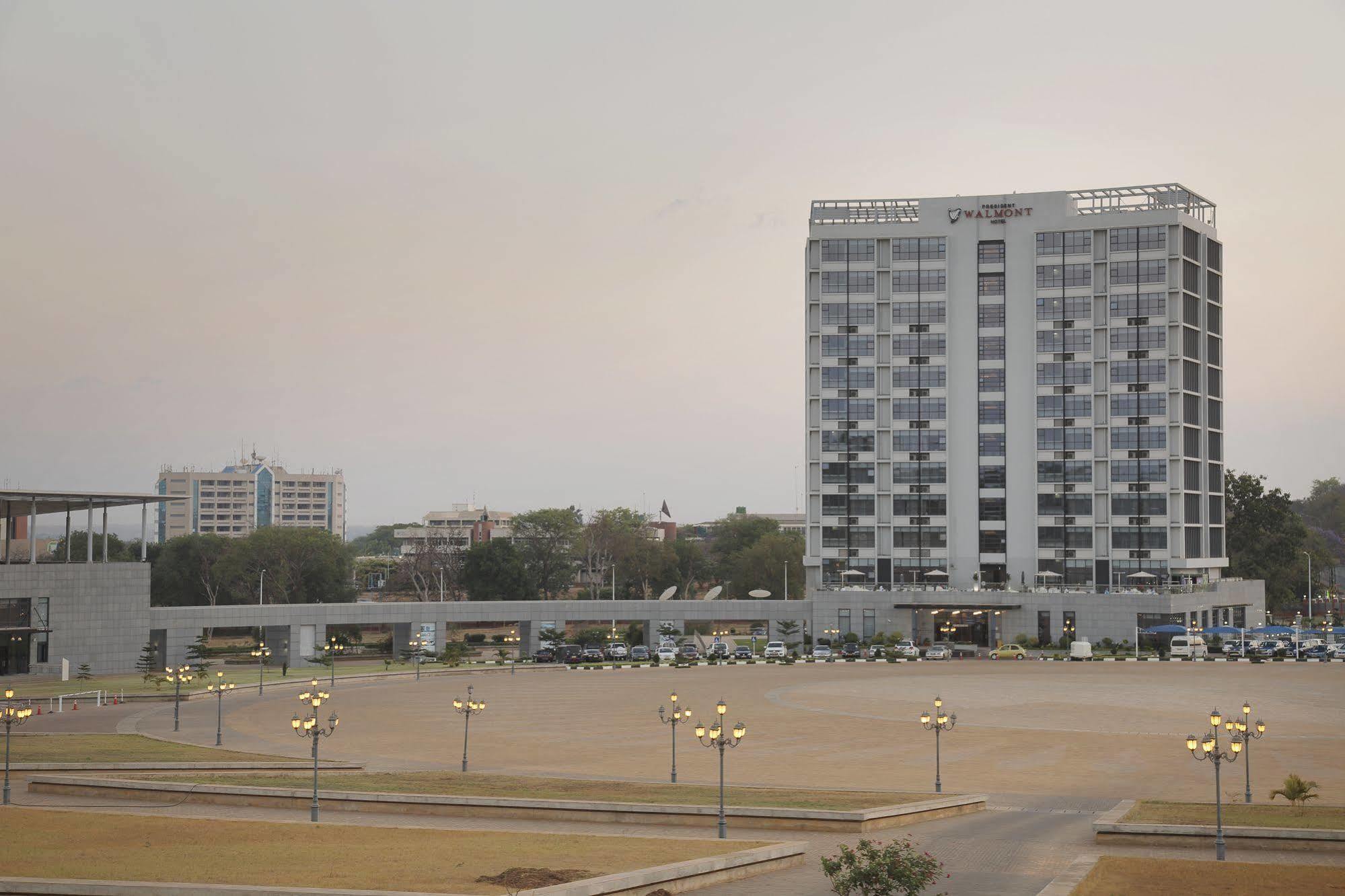 President Hotel At Umodzi Park Lilongwe Ngoại thất bức ảnh