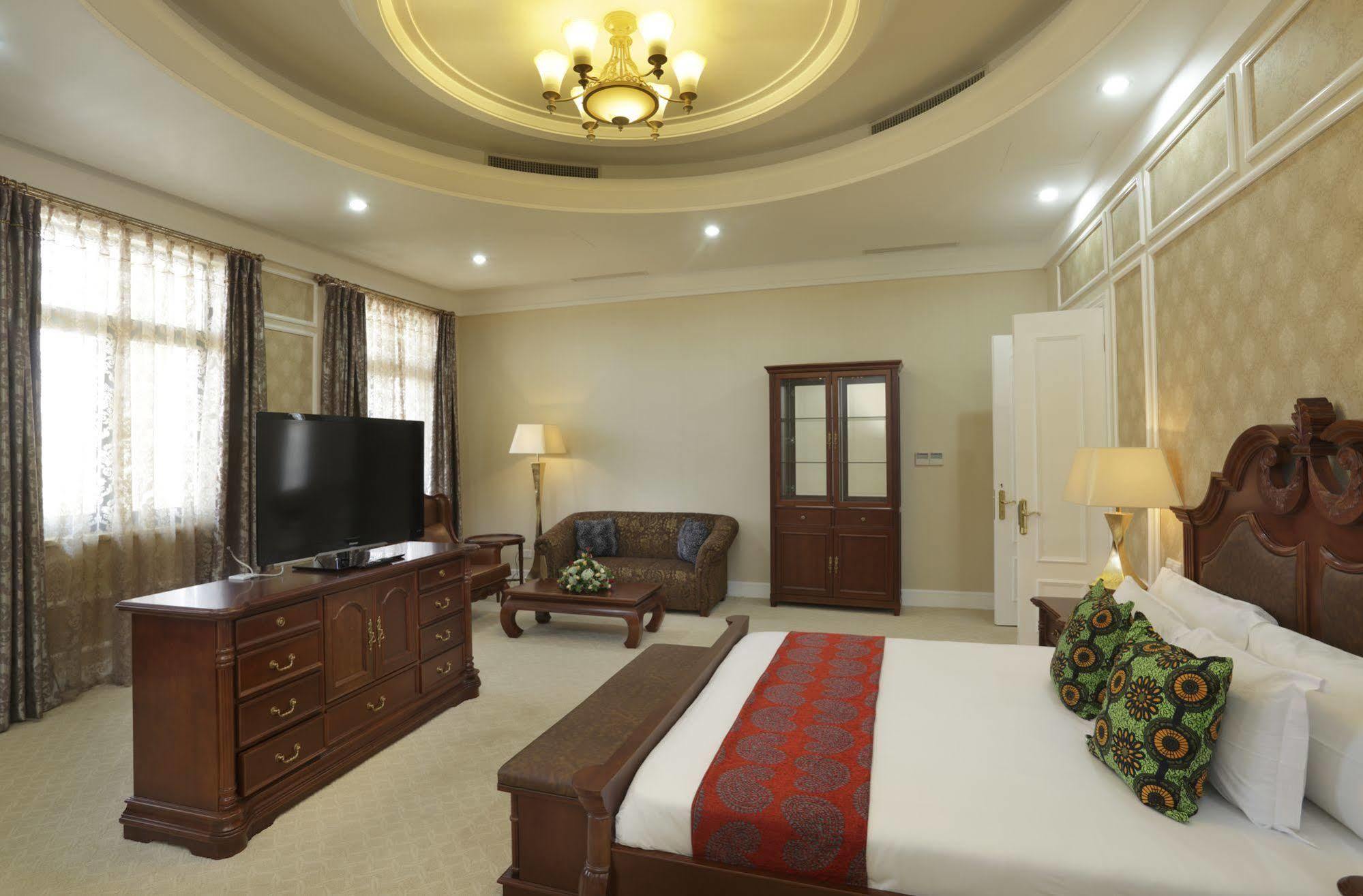 President Hotel At Umodzi Park Lilongwe Ngoại thất bức ảnh