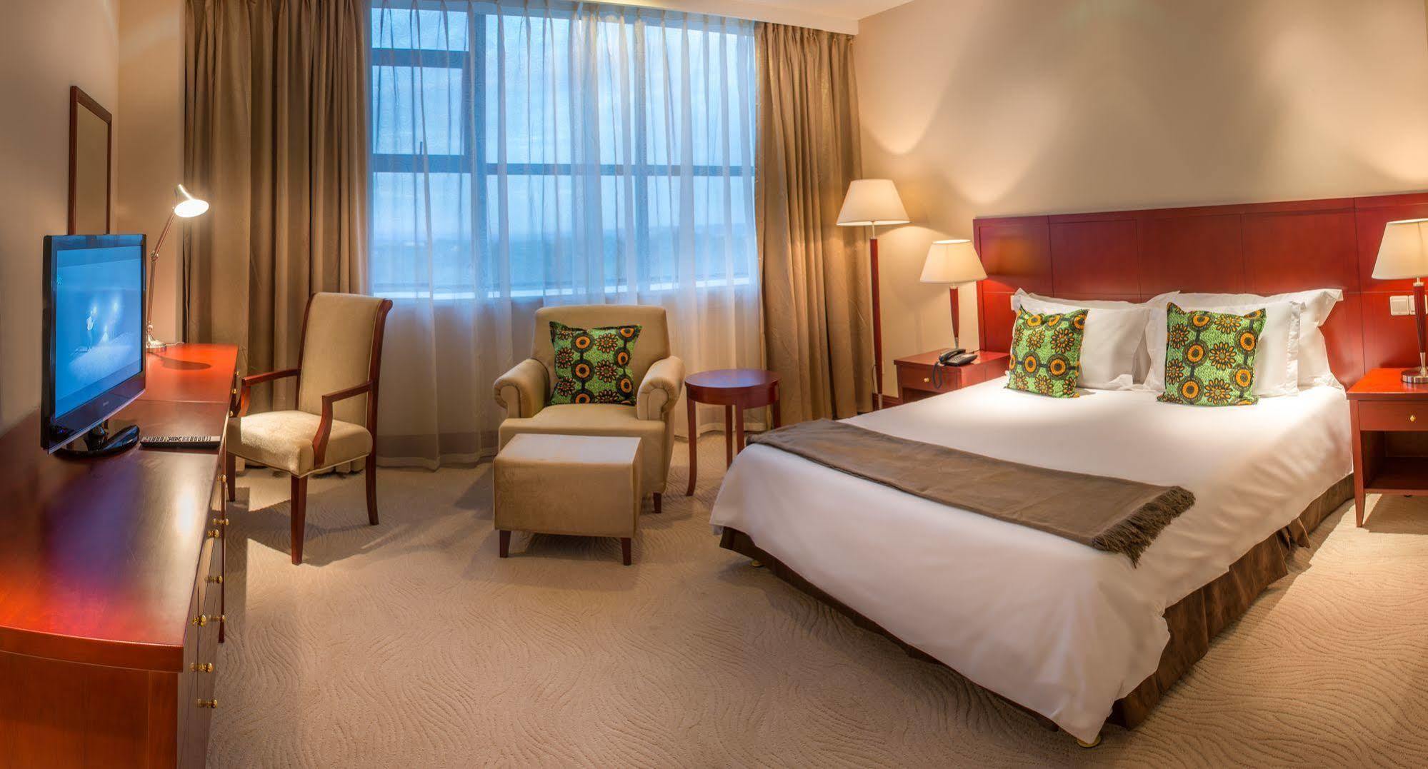 President Hotel At Umodzi Park Lilongwe Ngoại thất bức ảnh